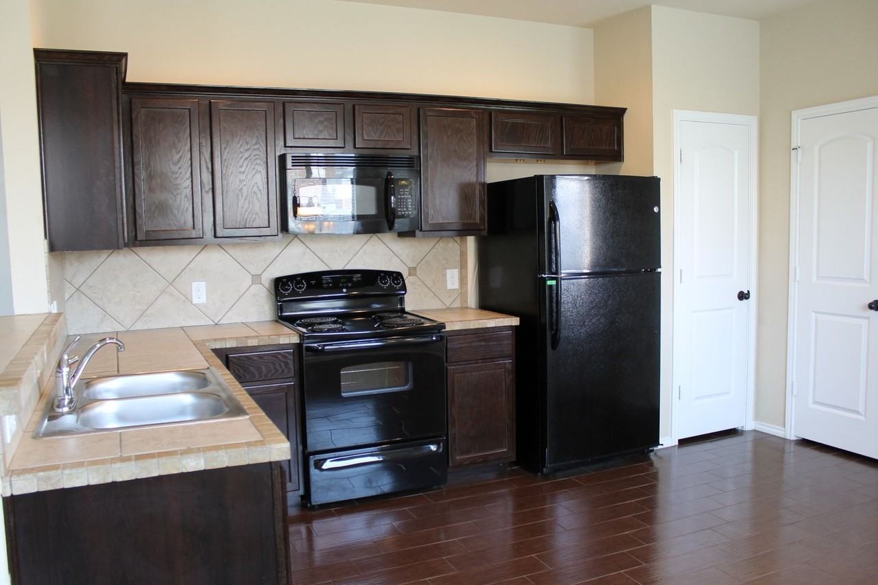 1136 Brown Rock Dr - Photo 6 of 18