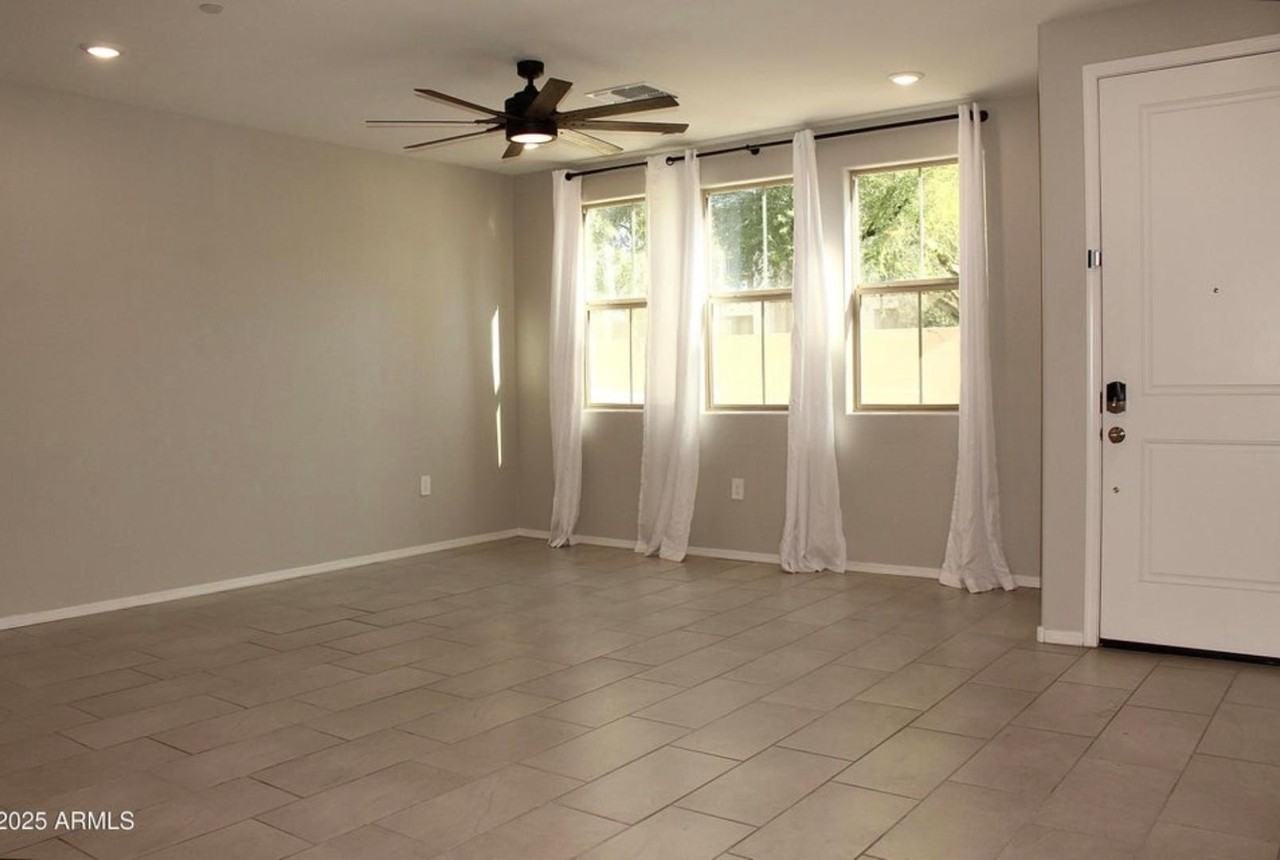 2625 S Peppertree Dr #104 - Photo 3 of 24