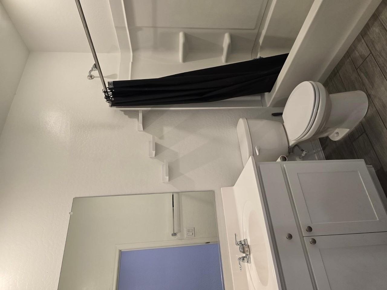 4523 S 108th Ave - Photo 4 of 6