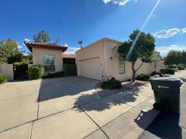 featured image of 5521 E Paradise Dr