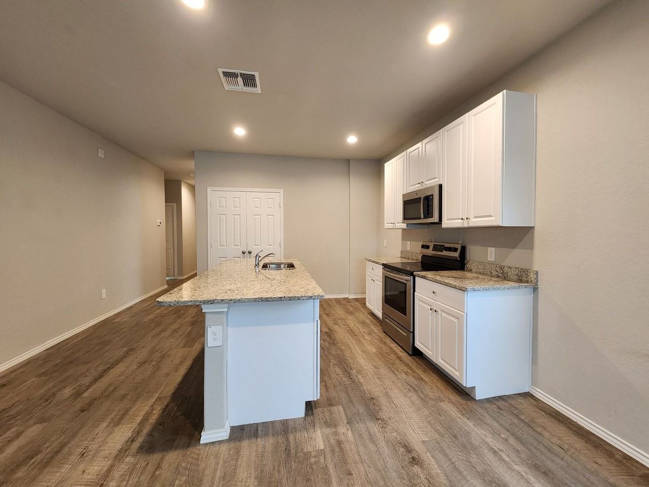 621 Jennifer Cv - Photo 4 of 28