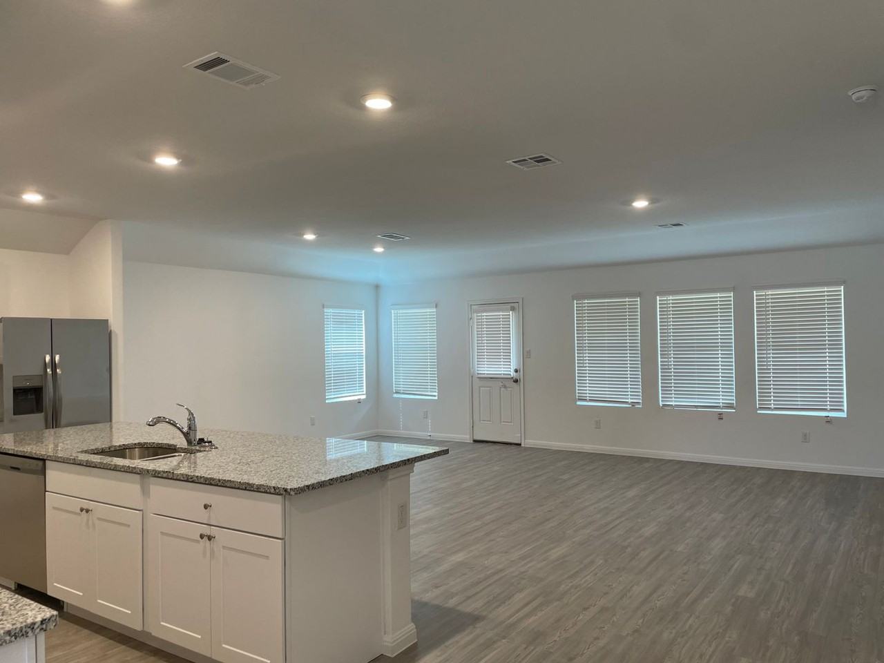 447 Butterfly Bush Ct - Photo 6 of 26