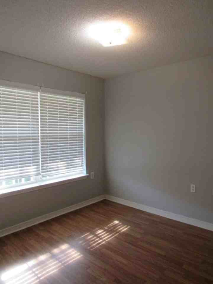 3024 Flintlock Dr - Photo 2 of 11