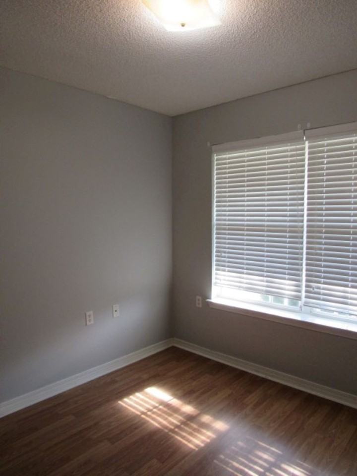 3024 Flintlock Dr - Photo 3 of 11
