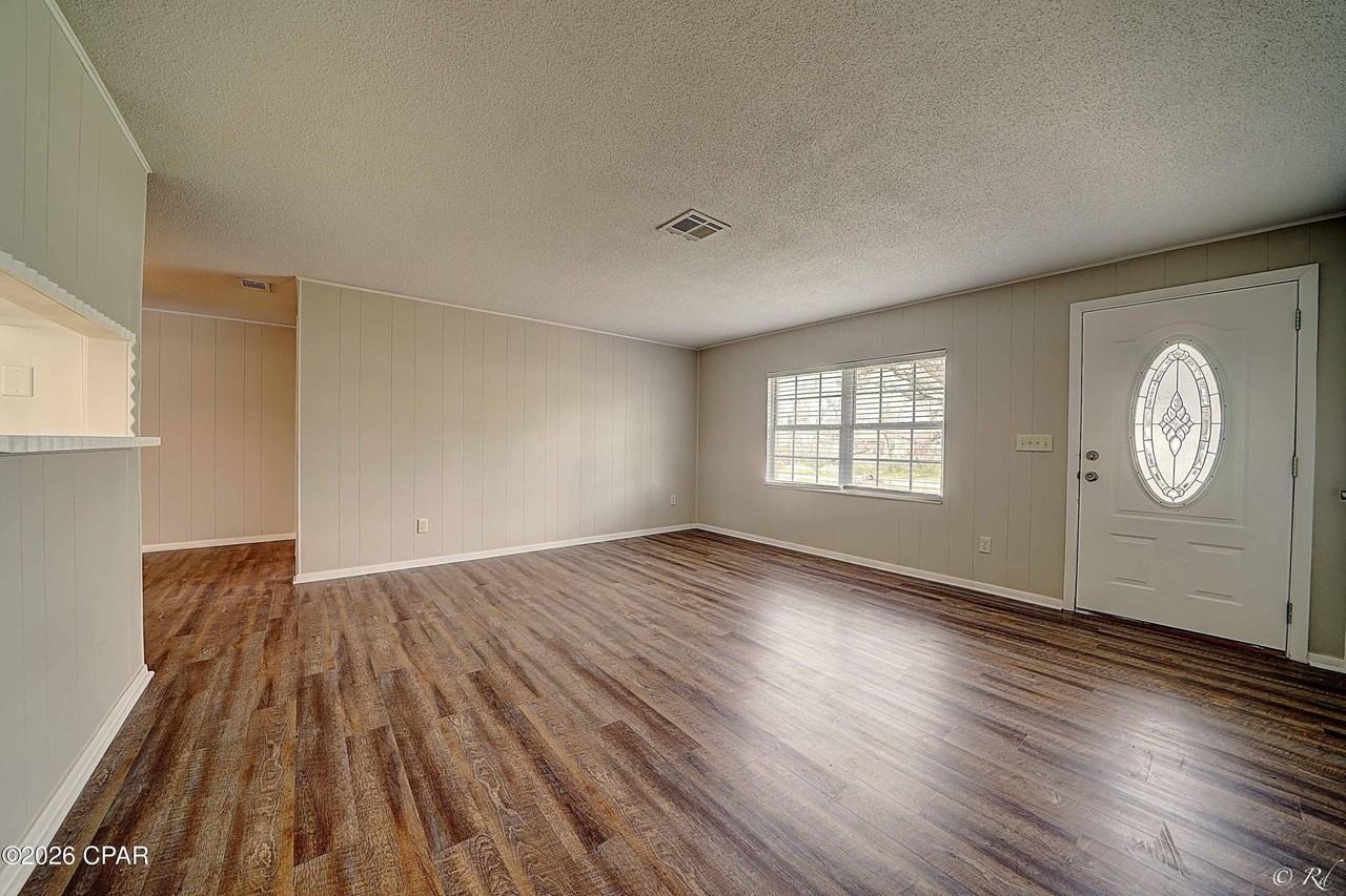 1602 Montana Ave - Photo 6 of 25