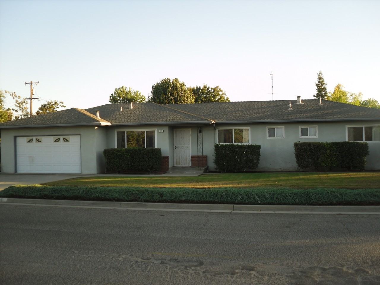 675 B St - Photo 2 of 4