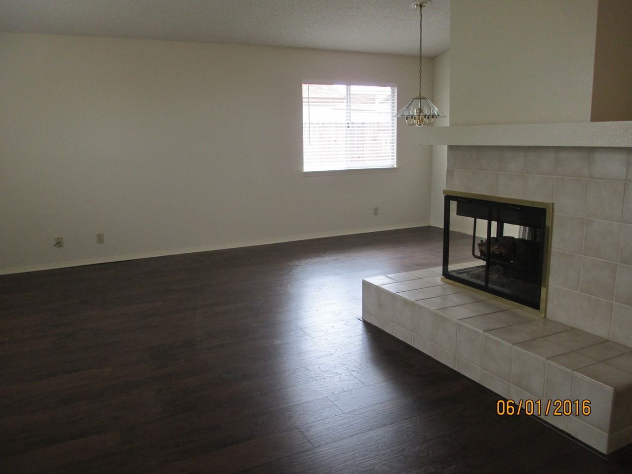 812 Cagney Way - Photo 3 of 16