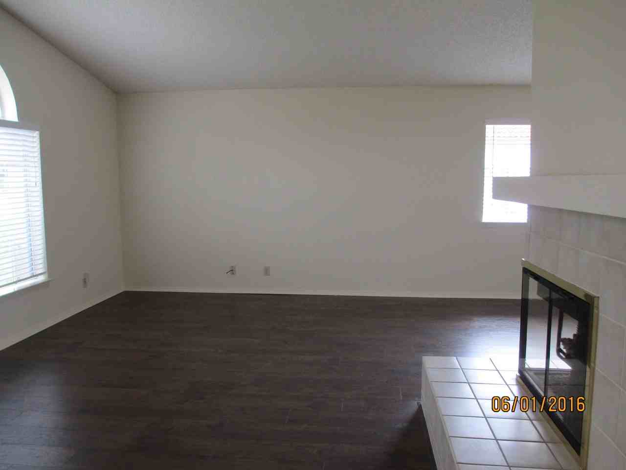 812 Cagney Way - Photo 4 of 16