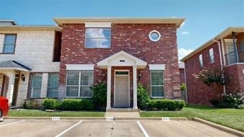 featured image of 211 Forest Dr #C