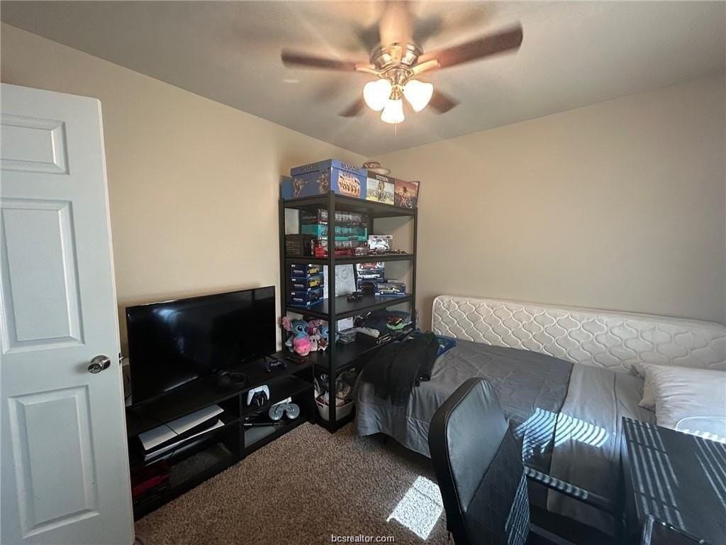 305 Ehlinger Dr #D - Photo 7 of 11