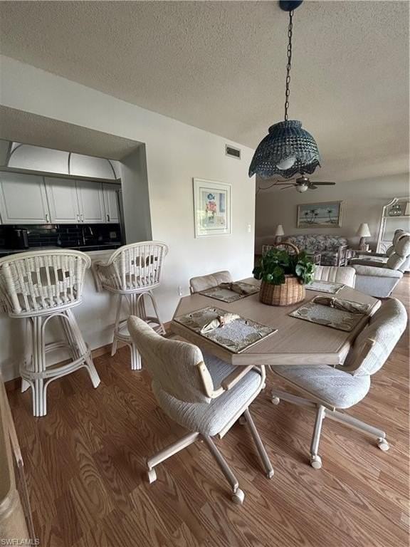 5479 Peppertree Dr Apt E13 - Photo 6 of 36