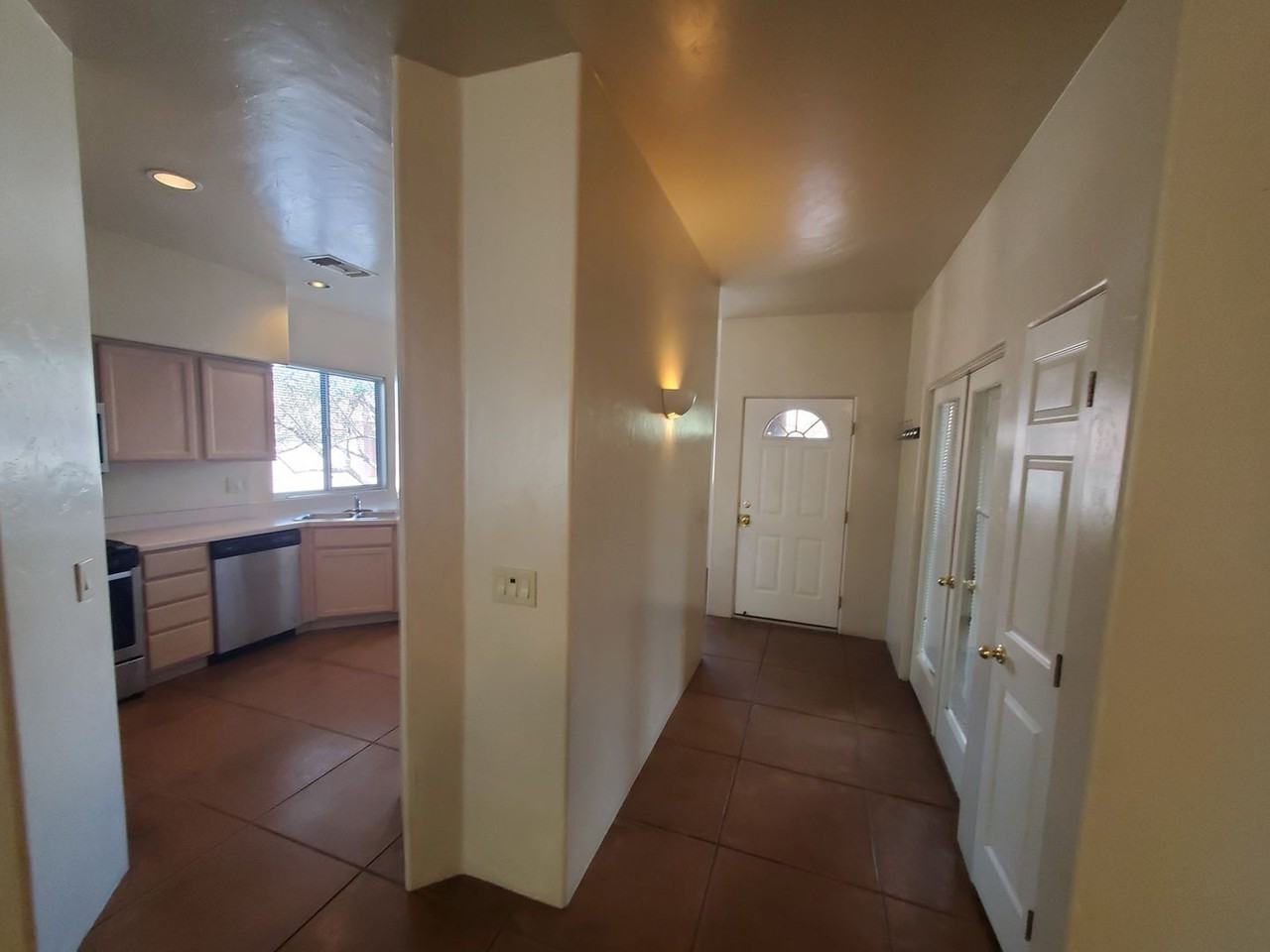 3760 N Lost Chestnut Dr - Photo 3 of 39