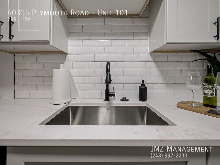 40315 Plymouth Rd #101 - Photo 6 of 36