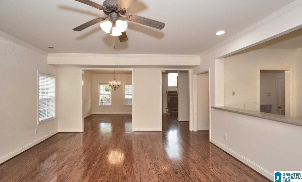 107 Castlehill Dr - Photo 7 of 50