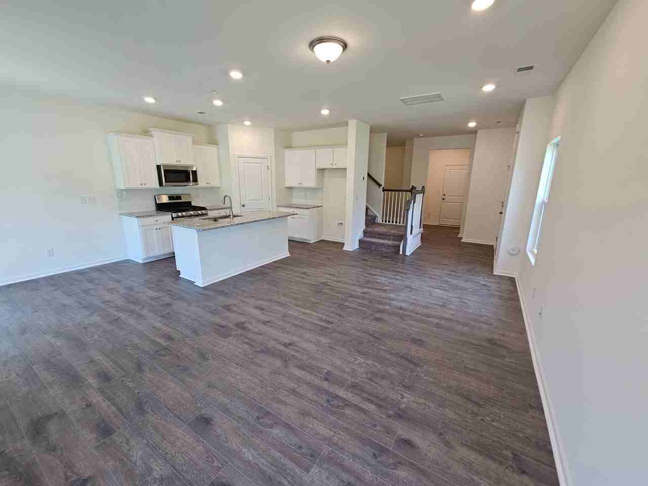 2839 Aubrey St - Photo 3 of 8