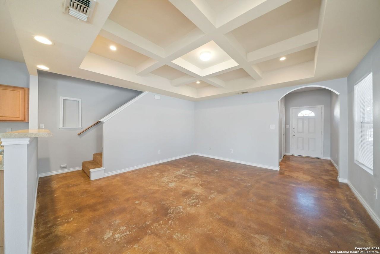 6410 Summit Oak #4 - Photo 5 of 16
