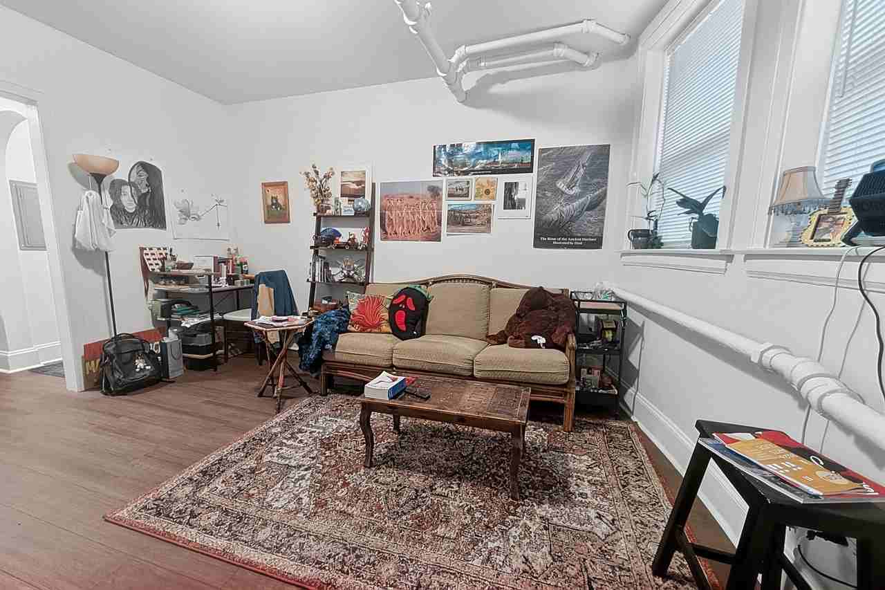 6636 N Glenwood Ave - Photo 4 of 24