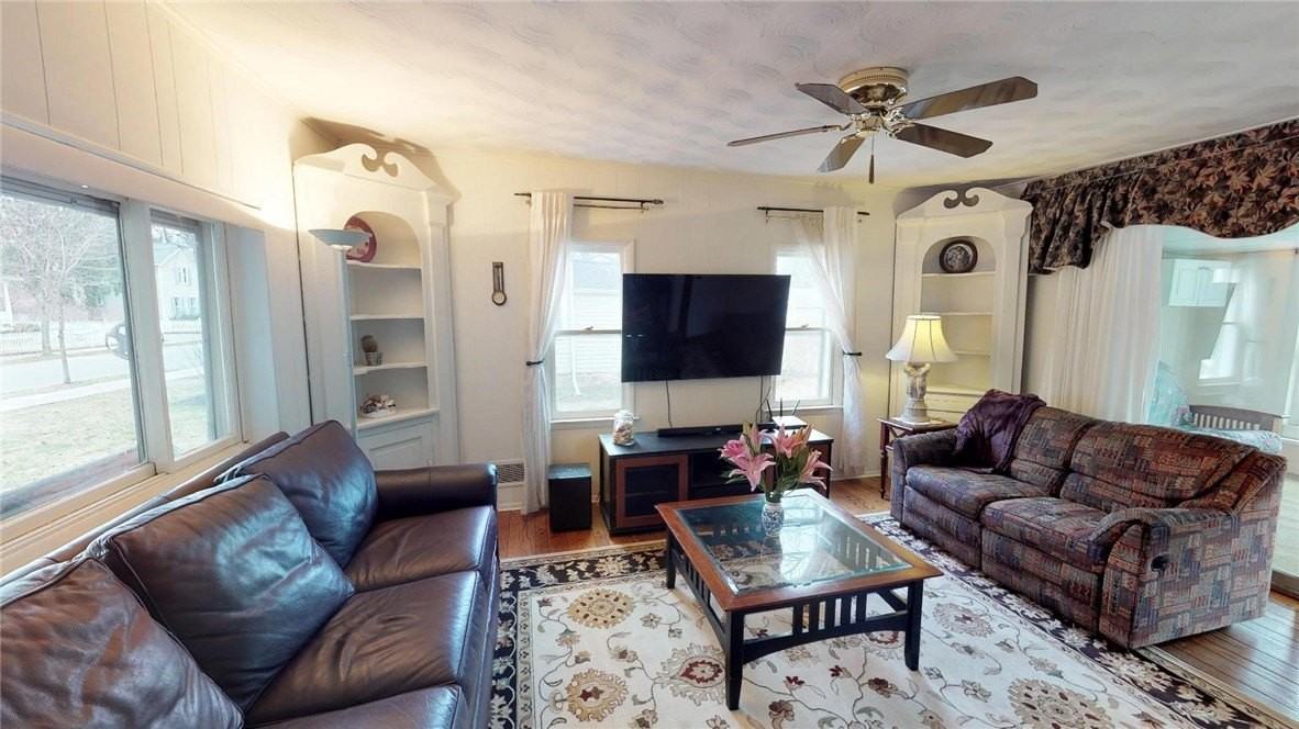 20 Boughton Ave - Photo 3 of 24