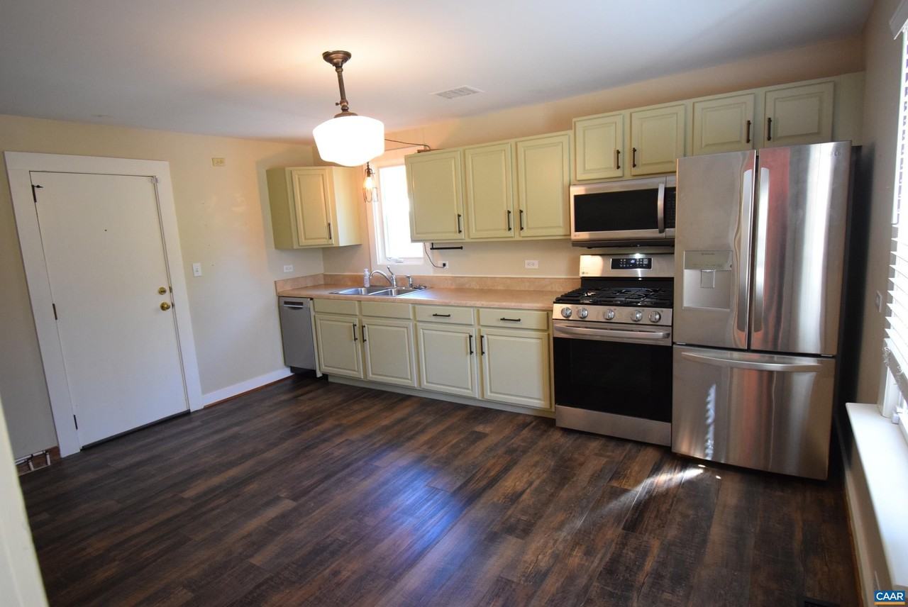 5228 Secretarys Sand Rd - Photo 5 of 31