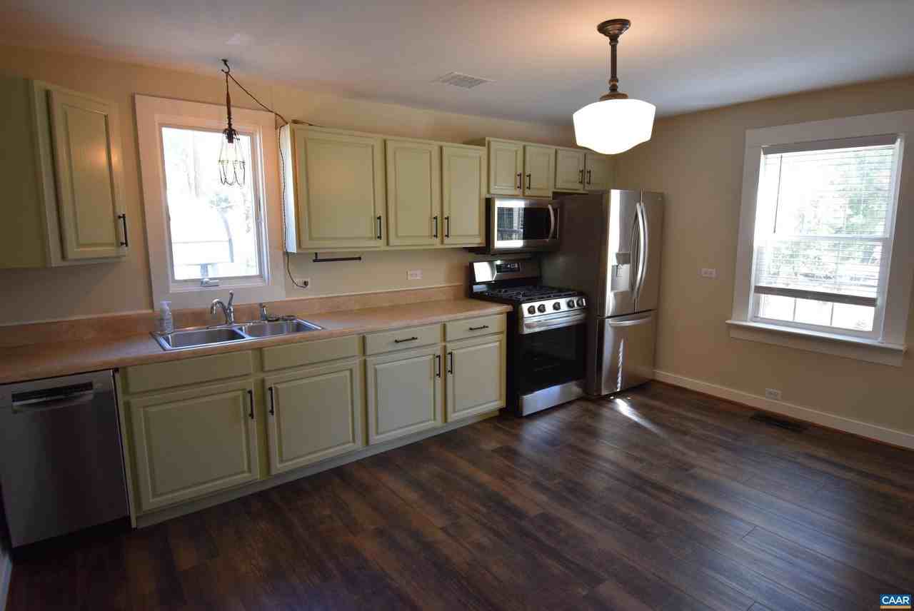5228 Secretarys Sand Rd - Photo 6 of 31