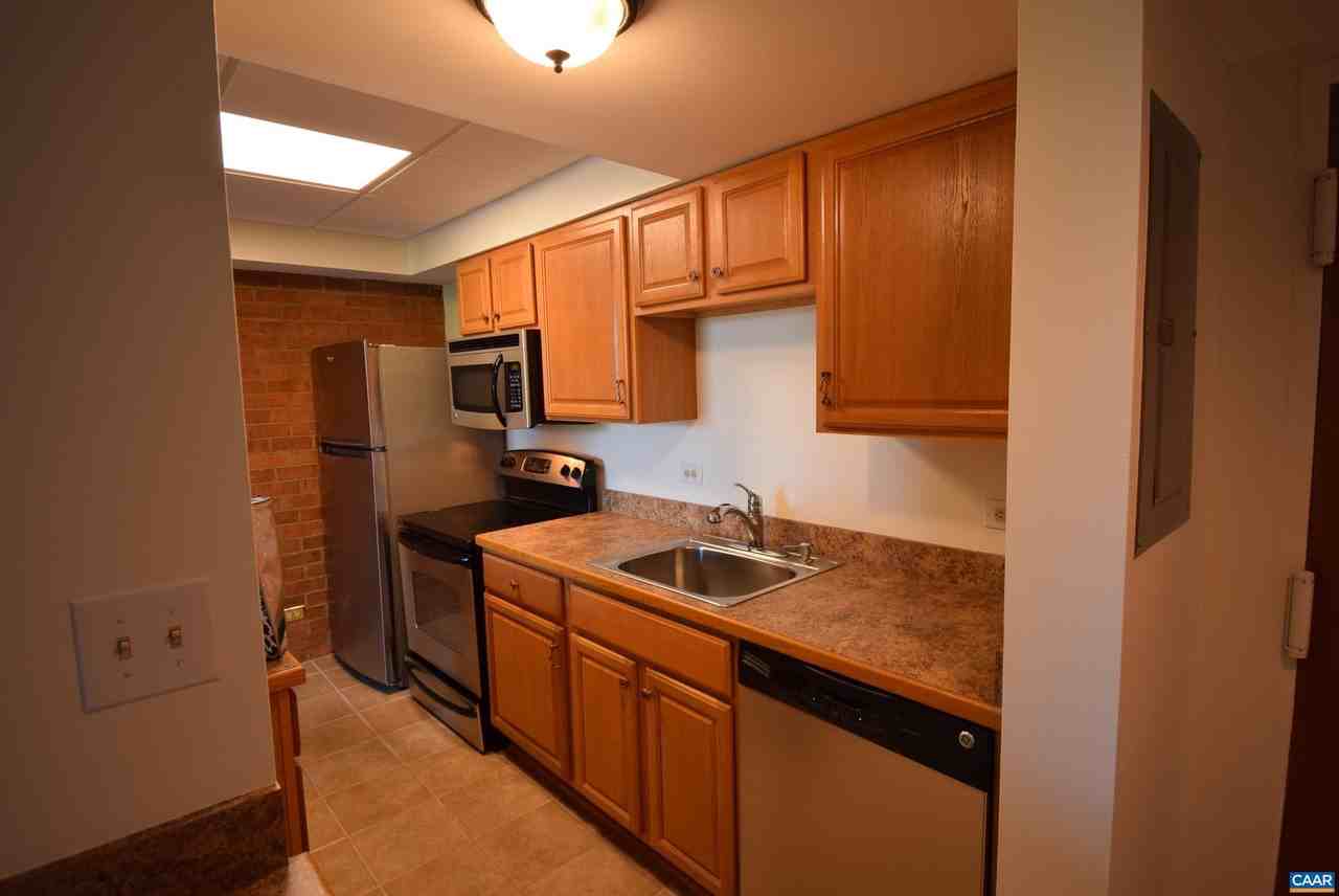 1800 Jefferson Park Ave #903 - Photo 2 of 8