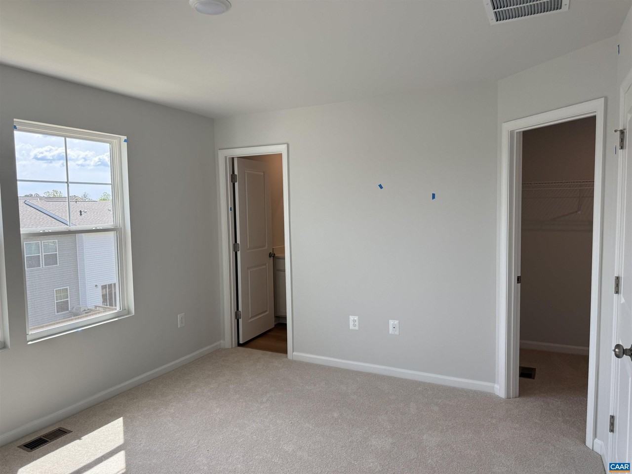 37 Laurin St - Photo 7 of 23