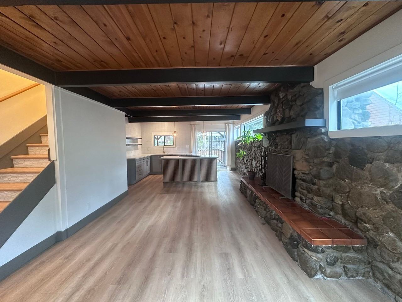 886 Tahoe Island Dr - Photo 3 of 14