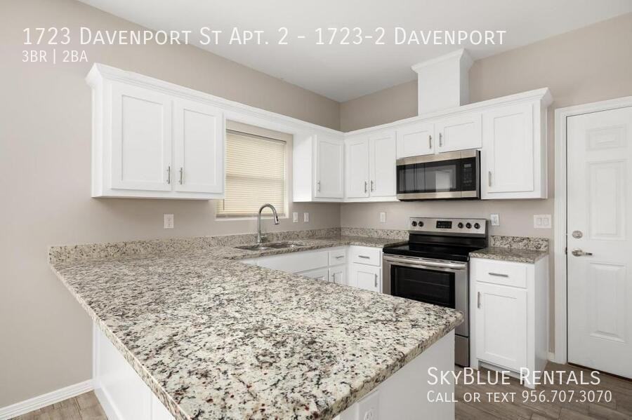 1723 Davenport St Unit 2 - Photo 5 of 14