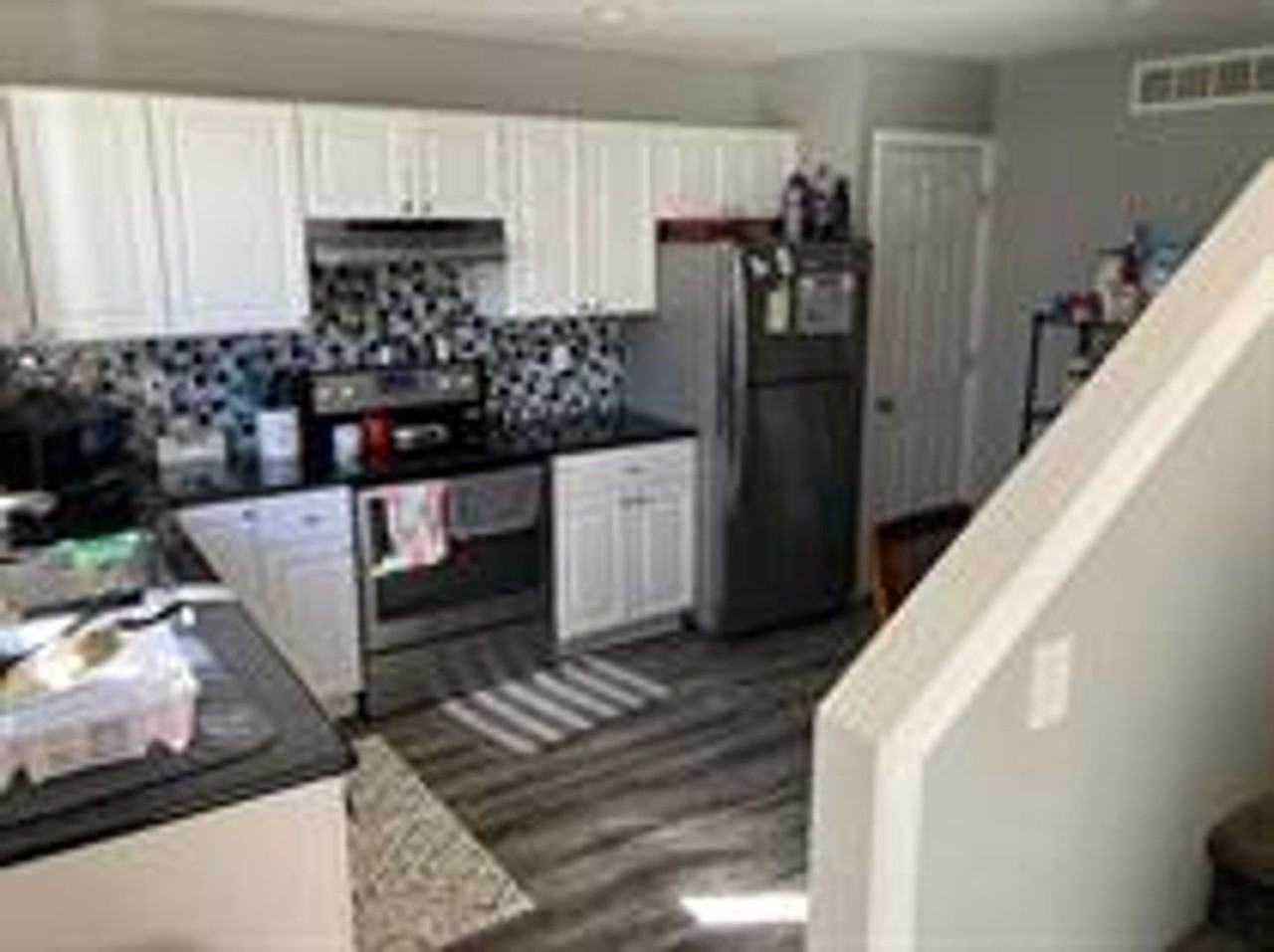 1717 Rockhill Rd - Photo 5 of 7