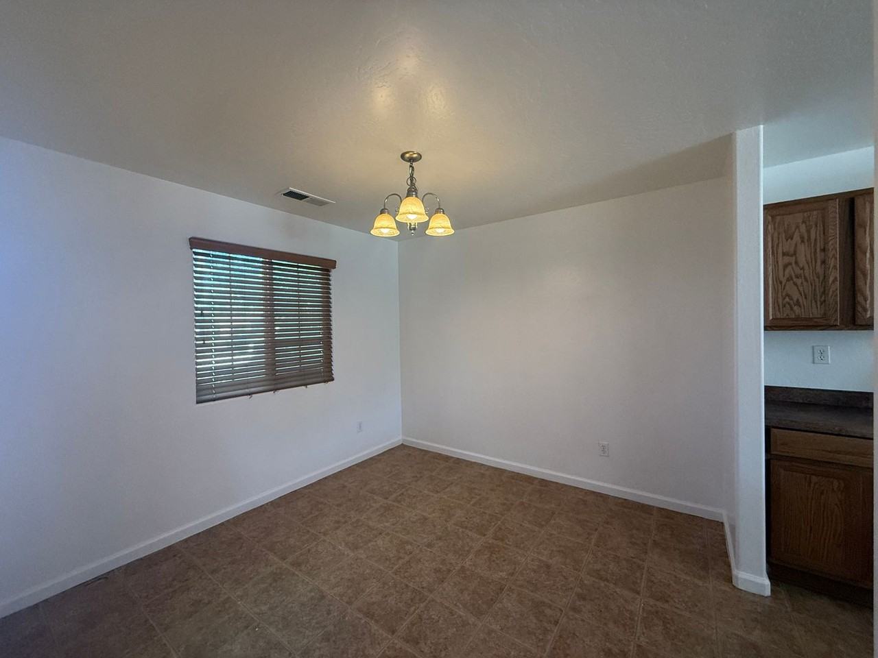3331 N Linda Vista St - Photo 7 of 28