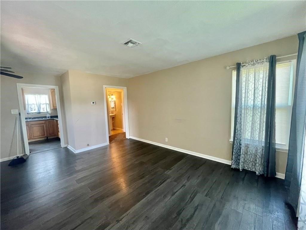 3602 Mimosa Dr - Photo 3 of 13