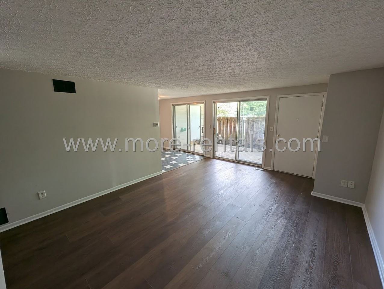 2440 Burgandy Ln - Photo 3 of 13