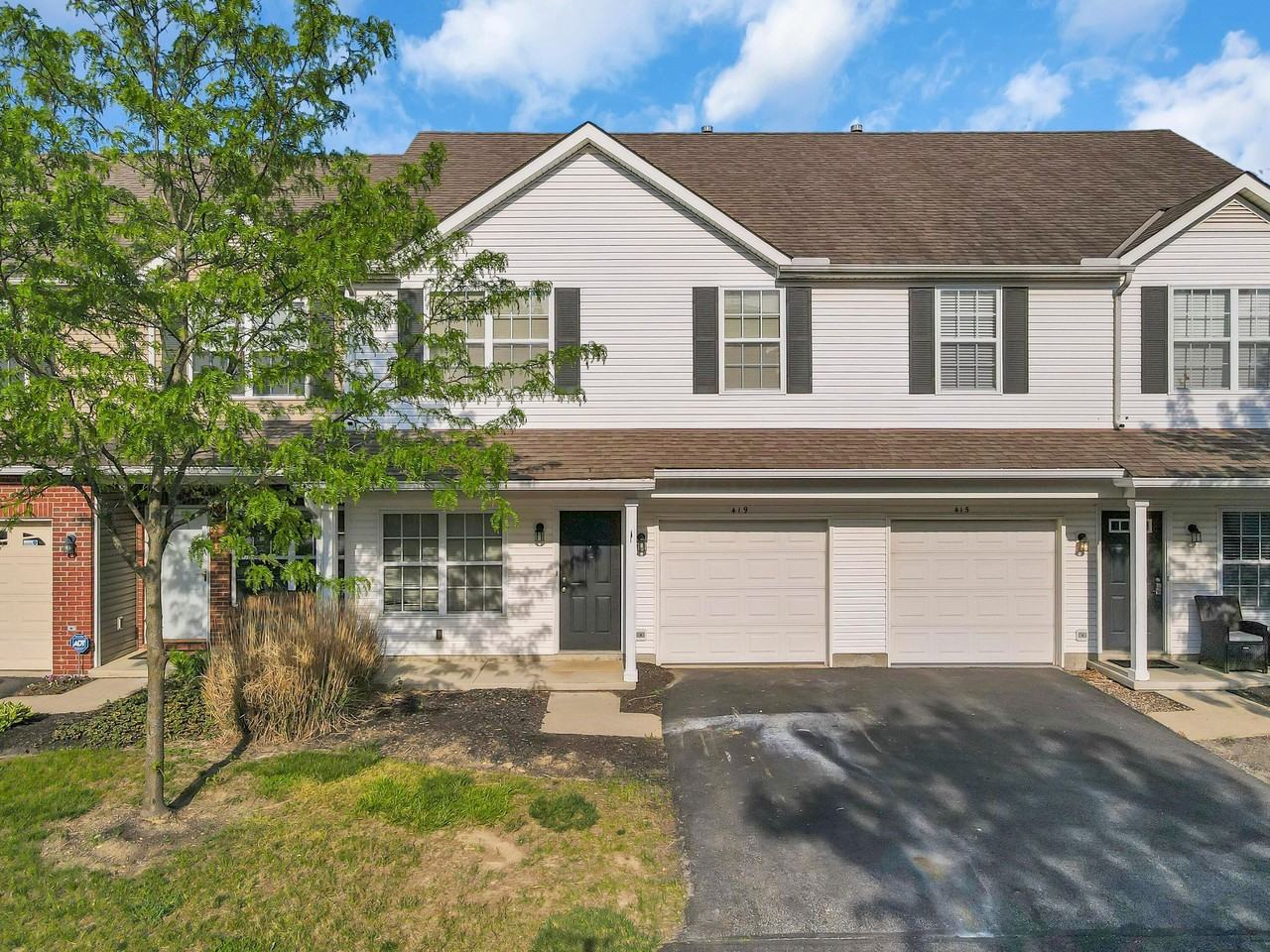 419 Fullers Cir - Photo 2 of 43
