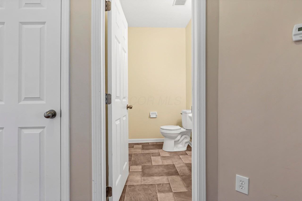 419 Fullers Cir - Photo 6 of 43