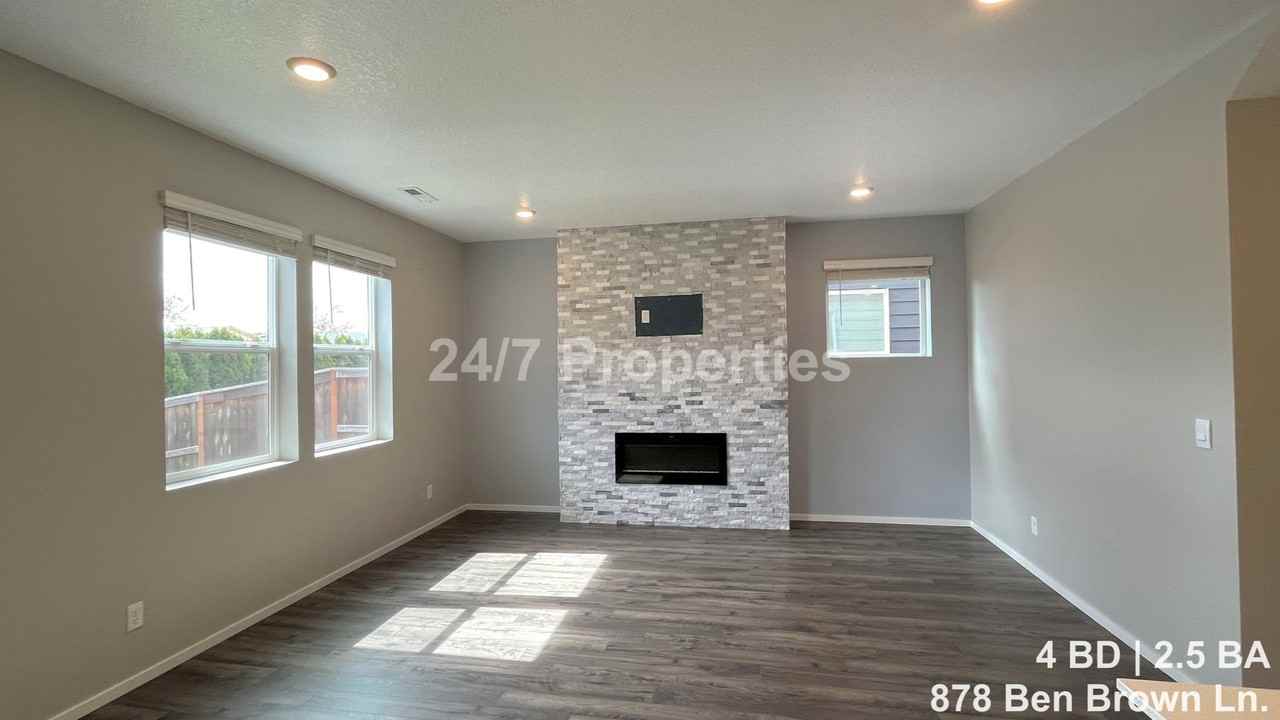 878 Ben Brown Ln - Photo 3 of 26