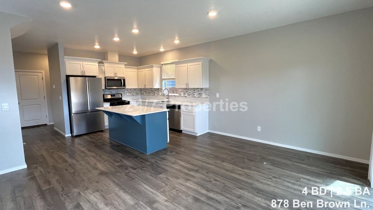 878 Ben Brown Ln - Photo 6 of 26
