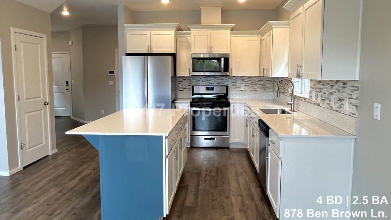 878 Ben Brown Ln - Photo 7 of 26