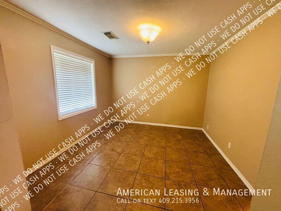 4417 Willowglen St - Photo 4 of 18