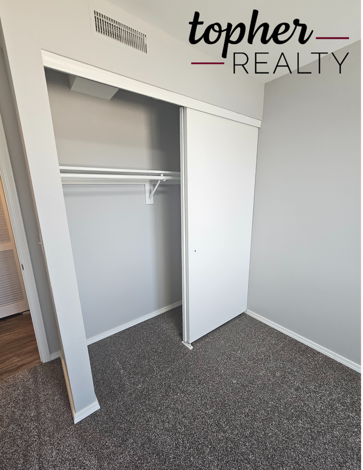 2529 Ferndale Ln #202 - Photo 6 of 11