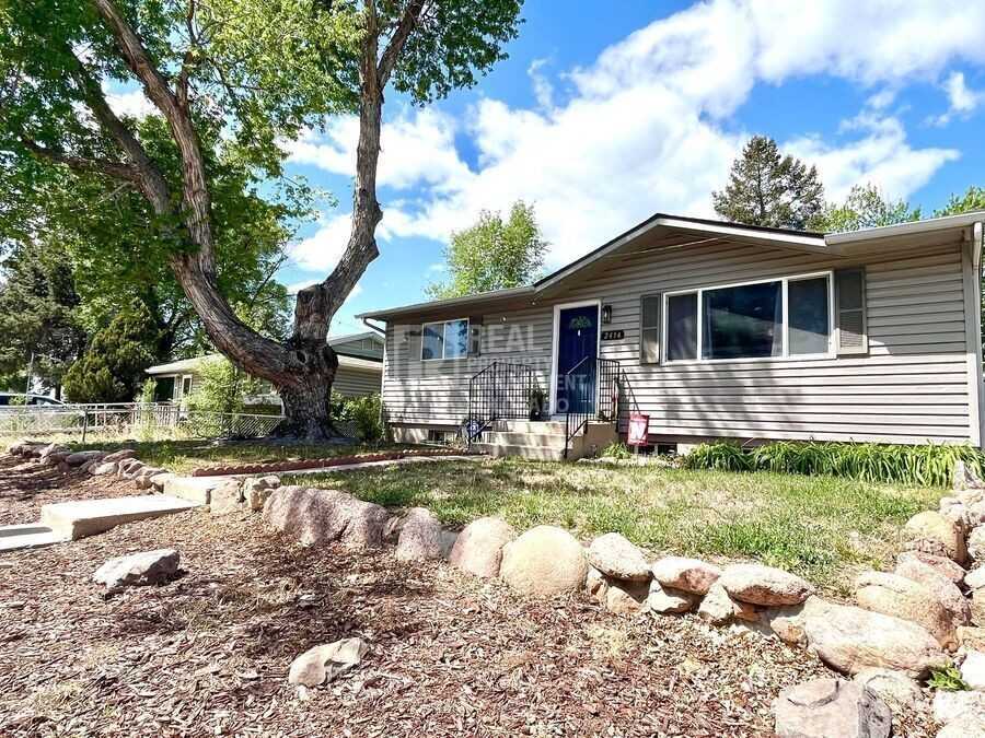 2414 Sombrero Dr - Photo 2 of 25