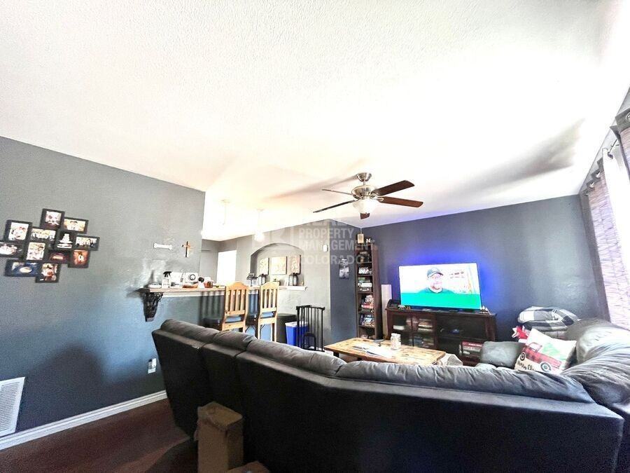 2414 Sombrero Dr - Photo 3 of 25