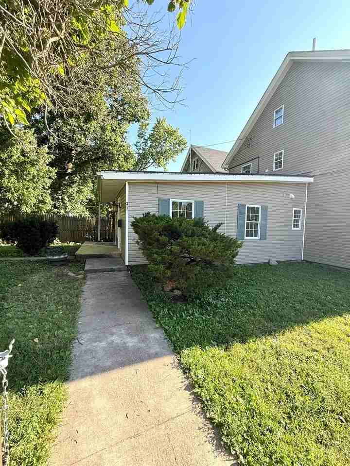 220 N Cherry St #3 - Photo 3 of 19