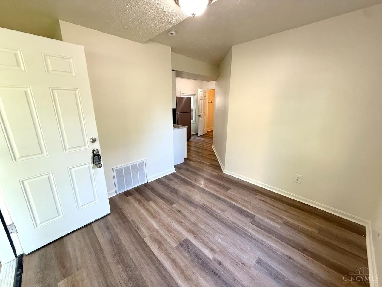 220 N Cherry St #3 - Photo 6 of 19