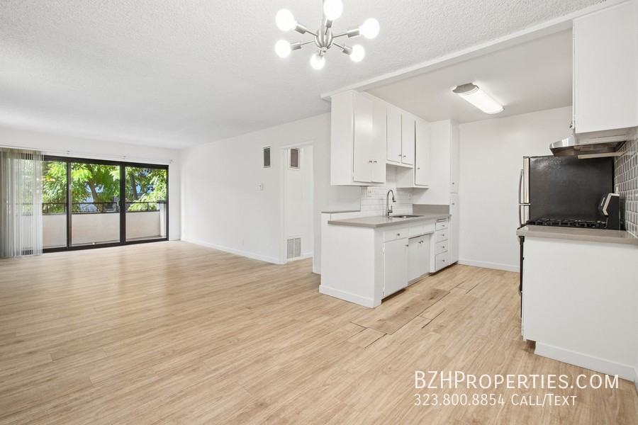 7540 Hampton Ave #202 - Photo 5 of 25