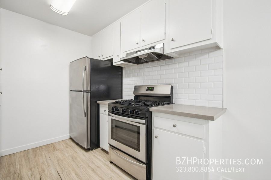 7540 Hampton Ave #202 - Photo 7 of 25