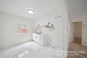 featured image of 8633 Denver Ave #5