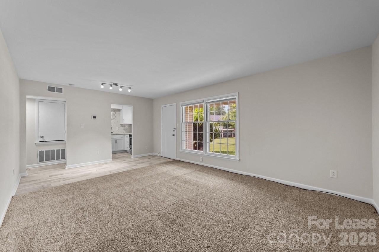 4605 Coronado Dr #Q - Photo 3 of 12