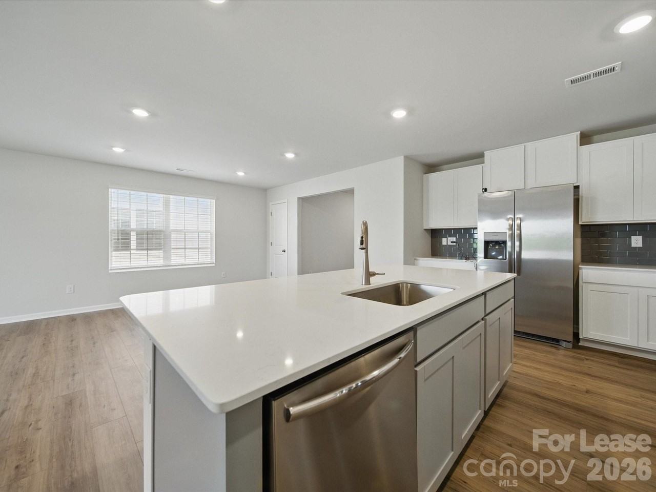 13300 Hampton Bay Ln - Photo 6 of 48