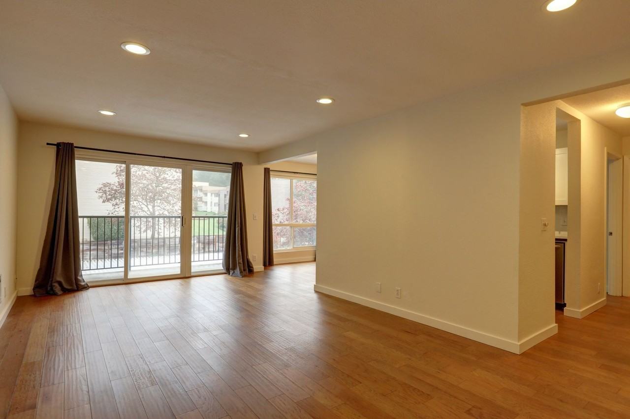 831 126th Pl Ne - Photo 3 of 14