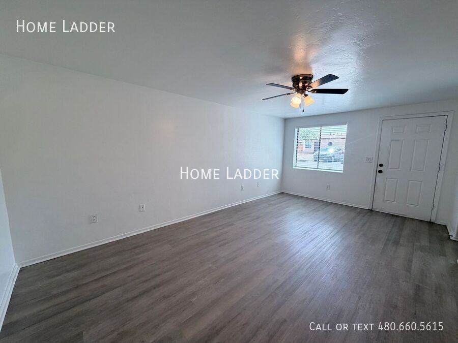 2115 N Oracle Rd #4104 - Photo 3 of 9